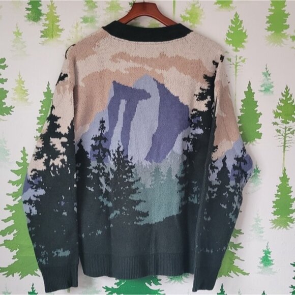 New Abercrombie & Fitch Medium, Soft Sweater Cardigan. - Picture 2 of 9